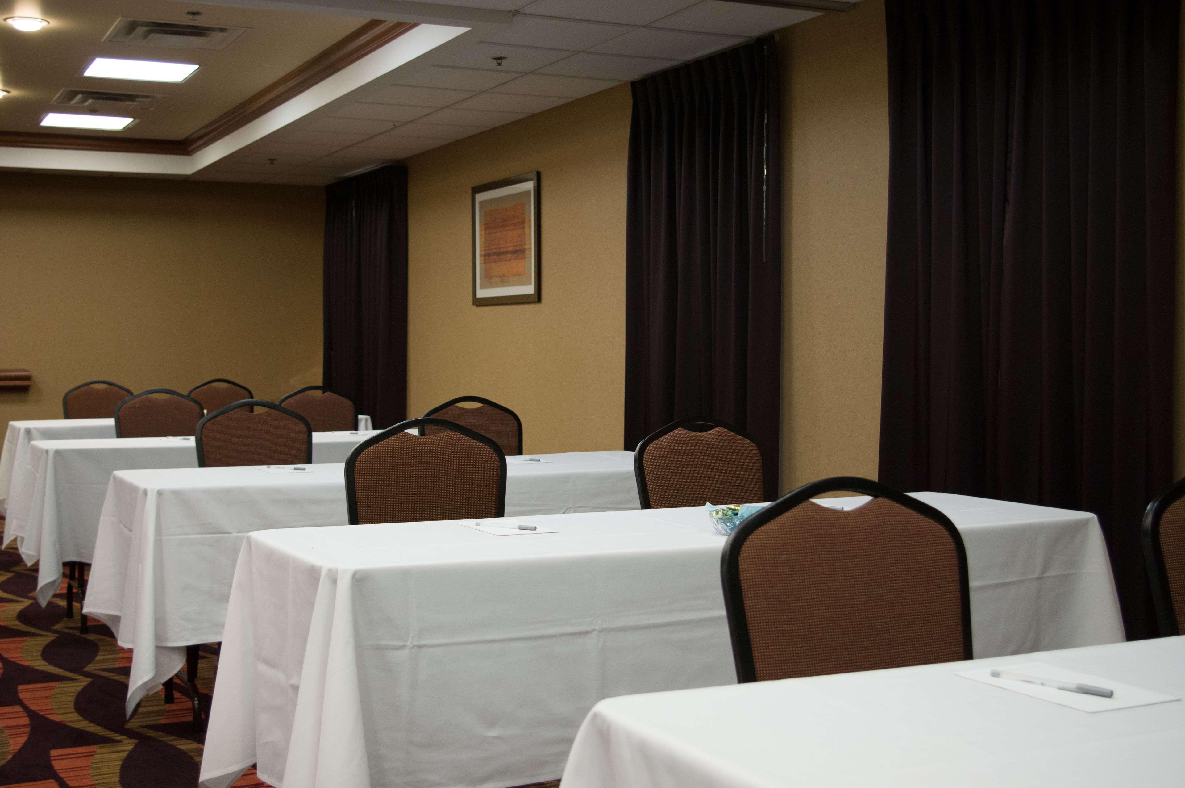 Hampton Inn & Suites St. Louis-Chesterfield Court House Buitenkant foto