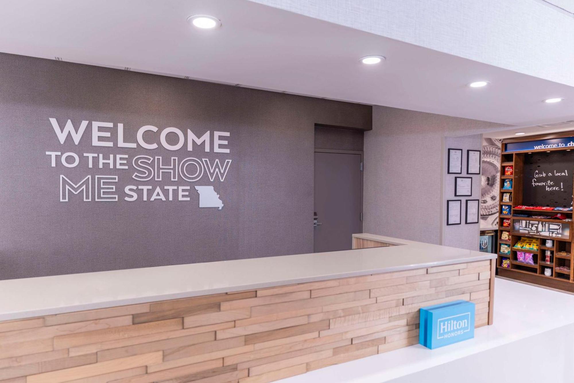 Hampton Inn & Suites St. Louis-Chesterfield Court House Buitenkant foto